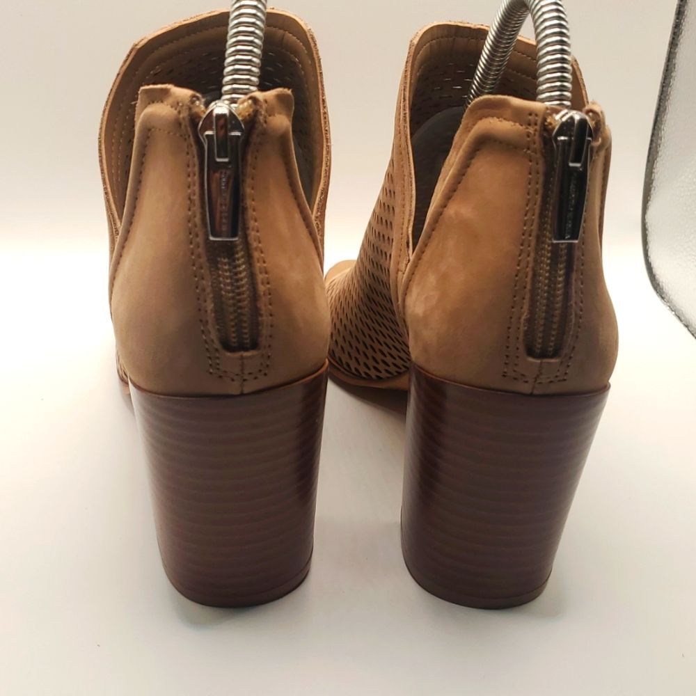 Vince Camuto Katnina Perforated Nubuck Open Toe Heeled Shoe Booties Sz 7.5 - Picture 6 of 12